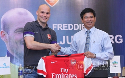 Cựu sao Arsenal thú nhận thích "mực nướng và phở Việt Nam"