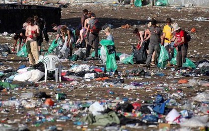 Kinh hoàng những "biển rác" hậu các lễ hội âm nhạc trên thế giới
