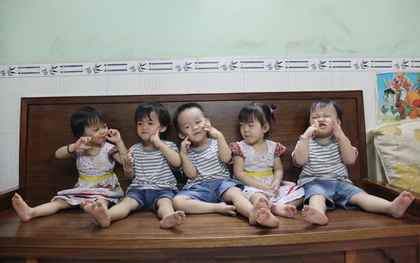 Những em bé trong ca sinh 5 đầu tiên tại Việt Nam hiện giờ ra sao?