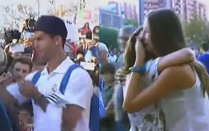 Ronaldo khiến fan nữ òa khóc vì hạnh phúc