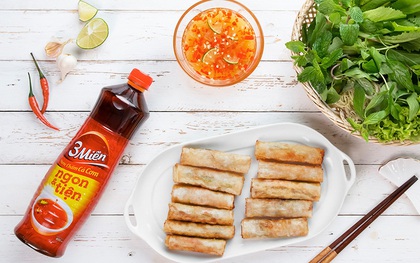 Helen's Recipes mách cách làm ram cuốn cải, cuốn luôn cả tình yêu thương vào bữa cơm gia đình