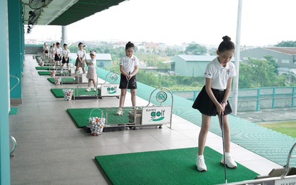 Thí sinh Miss baby Việt Nam 2021 học đánh golf