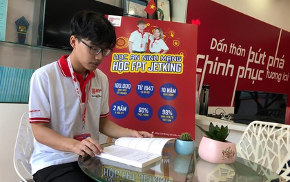 Sinh viên đạt học bổng toàn phần ngay khi học THPT