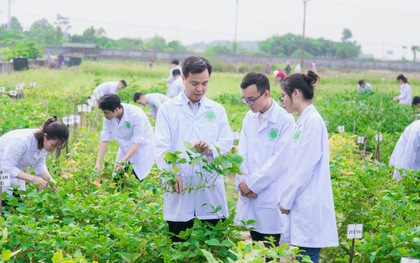 “Thắp lửa” đam mê nghiên cứu khoa học cho sinh viên