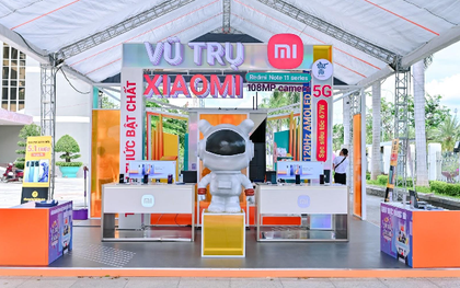 Có gì ở "Vũ trụ Xiaomi" mà thu hút hàng ngàn sinh viên xếp hàng đến tham dự?