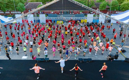 3000 người cùng nhau sẻ chia tinh thần thể thao không giới hạn tại lễ hội Huế - Zumba® Festival 2023