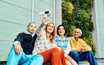 Giới trẻ đổ xô mua máy quay Vlog cho dịp nghỉ lễ cuối năm