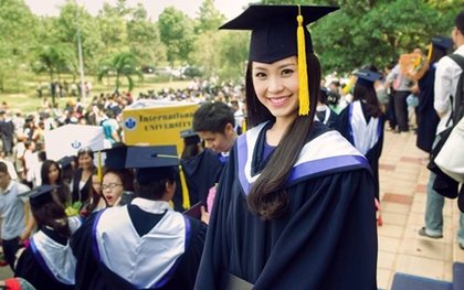 Miss Teen Diễm Trang xinh đẹp trong lễ tốt nghiệp đại học