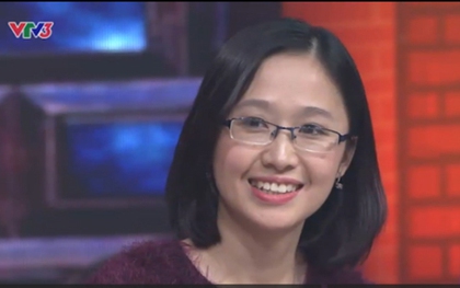 Nữ PGS - tiến sĩ trẻ xinh đẹp gây ấn tượng trên sóng truyền hình Việt Nam