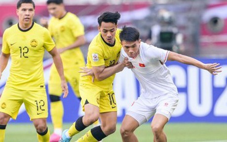 Trực tiếp U23 Việt Nam 1-0 U23 Malaysia: Đội bạn cuống cuồng tấn công sau siêu phẩm của Văn Khang