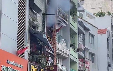 Cháy quán ăn lúc rạng sáng ở trung tâm TPHCM, 4 người tử vong