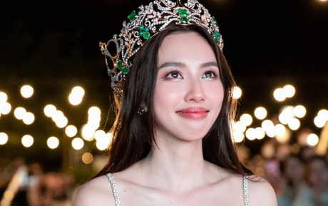 Hoa hậu Thuỳ Tiên vướng vòng lao lý: Phản ứng của công ty Sen Vàng thế nào?