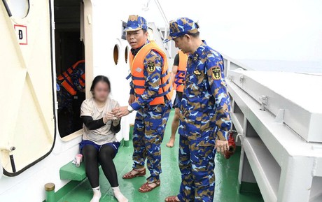 Cô gái trong vụ 3 người bị sóng cuốn ở Đà Nẵng kể cách sống sót sau 8 giờ lênh đênh trên biển dù không biết bơi