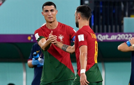 TRỰC TIẾP Bồ Đào Nha 0 - 0 Uruguay: Siêu nhân Ronaldo "gánh team"