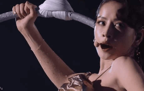 Chi Pu: "5 năm trước, ai cũng bảo em đừng hát nữa, đến bây giờ vẫn vậy"