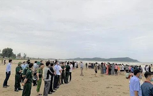 Hai chị em rơi xuống ao tử vong