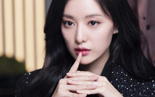 Kim Ji Won sở hữu khối tài sản khủng cỡ nào sau thành công của Queen of Tears?