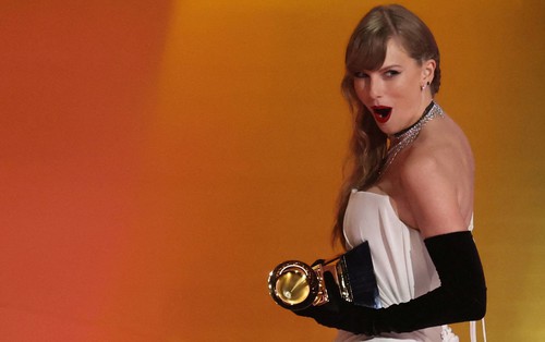 Taylor Swift độc chiếm 14 ca khúc dẫn đầu trên Billboard Hot 100, nhưng fan vẫn tiếc 1 điều!