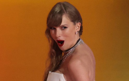Taylor Swift độc chiếm 14 ca khúc dẫn đầu trên Billboard Hot 100, nhưng fan vẫn tiếc 1 điều!