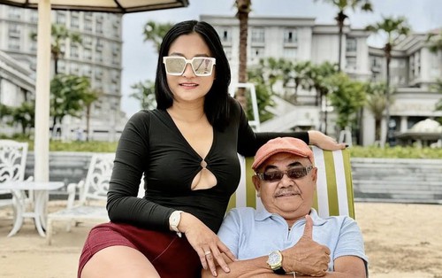 Bạn gái kém 36 tuổi của NSND Việt Anh bức xúc: "Tôi chụp lại hết rồi"