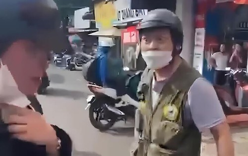 Xác minh người đàn ông bị đánh giữa đường vừa hỏi: 'Mày biết tao là ai không?'