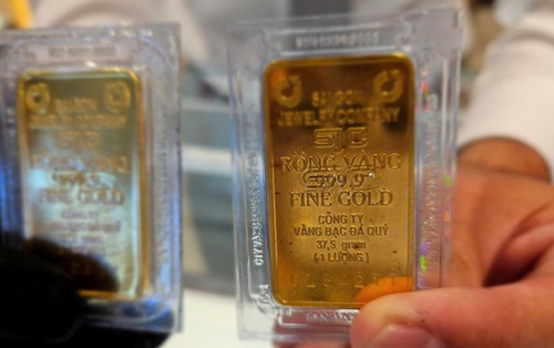 Tối 13-11, giá vàng miếng SJC tăng vọt, áp sát mốc đỉnh lịch sử