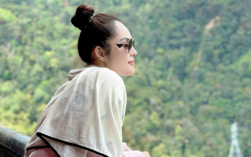 Loạt sao Việt vào chia buồn cùng Dương Cẩm Lynh