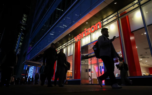 Verizon và cú sốc sa thải 13.000 người lớn nhất lịch sử: Tín hiệu của một cuộc tái cấu trúc sâu và cuộc đua sinh tồn trong viễn thông Mỹ