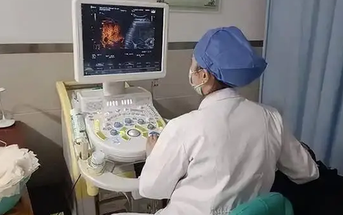 Thứ "phá gan" mạnh nhất không phải rượu, mà là 4 thói quen cả người lớn lẫn trẻ em đều mắc