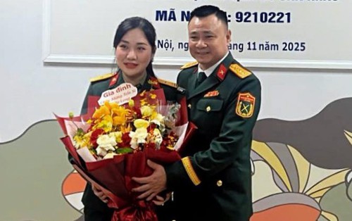 NSND Tự Long thành tiến sĩ đầu tiên của Nhà hát Chèo Quân đội