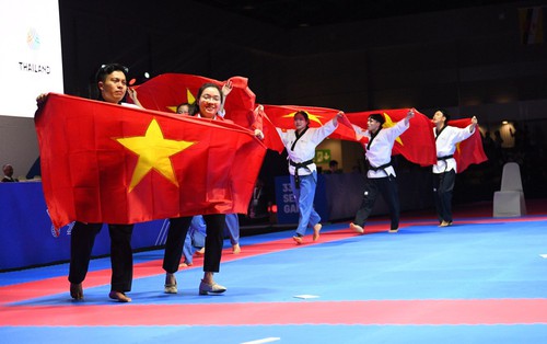 Lịch thi đấu SEA Games hôm nay ngày 11/12: "Săn vàng" thể dục dụng cụ, bóng đá bước vào trận "sống còn"