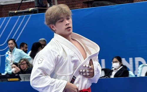 Cận cảnh visual cực phẩm của võ sĩ Việt Nam tại SEA Games, chiều cao 1m83 lý tưởng, nhìn body mới choáng