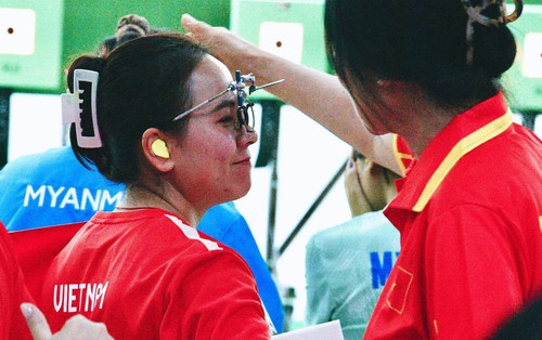 Đẳng cấp: Nữ xạ thủ xinh đẹp Trịnh Thu Vinh giành 2 HCV, phá 2 kỉ lục SEA Games chỉ trong 1 buổi sáng
