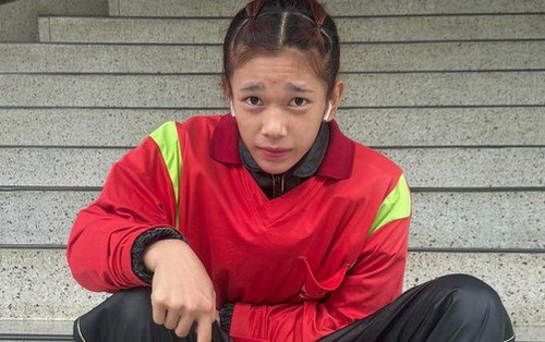 SEA Games 33: VĐV vừa tập vừa khóc vì bị nợ lương