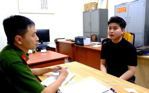 Bắt kẻ trộm túi xách của Hoa hậu Mexico tại Quảng trường Lâm Viên