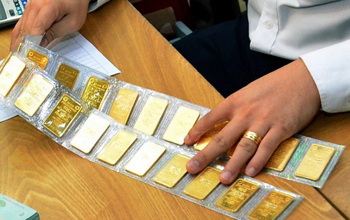 Sáng 6-12, giá vàng miếng SJC vẫn neo cao