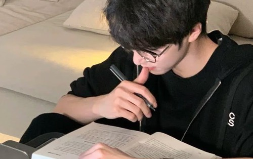 Trong tiếng Việt, có 1 từ càng nói nhiều càng dễ bị xem là thiếu thông minh