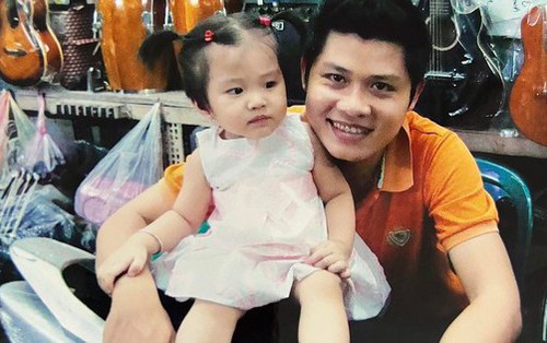 Bồi hồi kể lại chuyện ấu thơ, NS Nguyễn Văn Chung khiến fan "cảm lạnh" vì tiết lộ sự thật về con gái nuôi