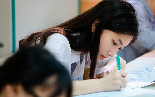 Từ nay trở đi, công dân Việt Nam ra nước ngoài học tập nhất định phải nắm vững những ĐIỀU này để tránh rắc rối!