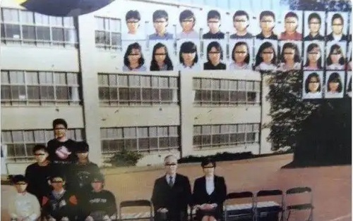 14 năm đã trôi qua nhưng bức ảnh tập thể lớp này vẫn khiến nhiều người "rùng mình": Chuyện gì đã xảy ra với những người trong ảnh?