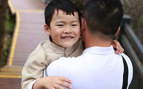 Trước 6 tuổi, cho con đủ 3 điều này, não bộ sẽ phát triển vượt trội, IQ và EQ đều cao