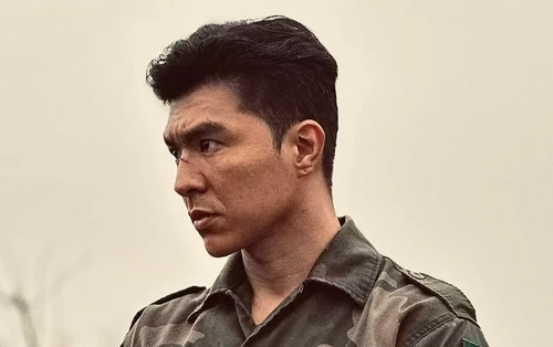 Mưa Đỏ vượt 300 tỷ đồng