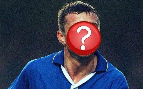 Xót xa cảnh cầu thủ nổi tiếng mắc ung thư, giảm tới 32kg, sức khoẻ đang cực xấu