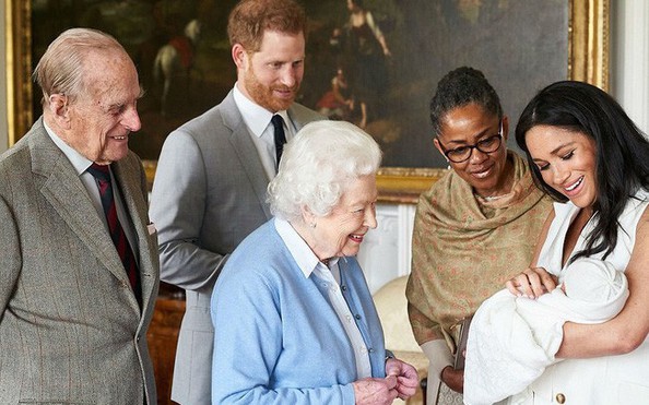 MEGHAN SINH CON: tin tức Mới nhất Vợ chồng Hoàng tử Harry chính thức công bố tên con trai mới sinh, nằm ngoài dự đoán của tất cả mọi người - Đọc