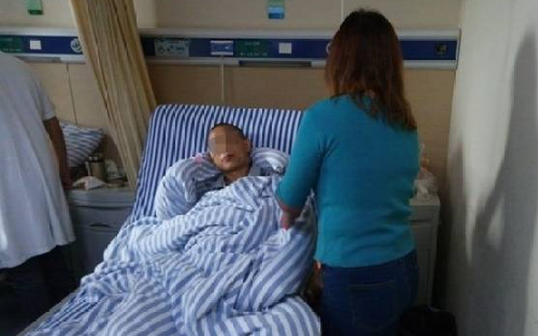 Người đàn ông 38 tuổi mắc ung thư dạ dày cảnh báo: 3 thực phẩm để lâu trong tủ lạnh là "đồng phạm" gây ung thư