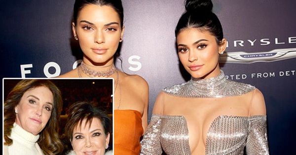 Bố từ mặt mẹ sau khi chuyển giới, Kendall - Kylie Jenner không biết phải  chọn phe nào