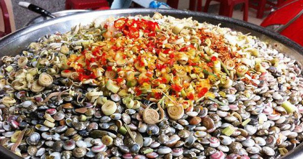 Ốc ruốc: Đặc sản miền Trung chỉ nhỏ như khuy áo nhưng hễ ăn là