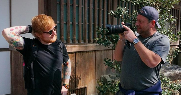Chuyện làm bảo vệ của người nổi tiếng: Hiếm ai như Ed Sheeran, thuê ngay phải bảo vệ “nghiện” đem cả hai ra bông đùa