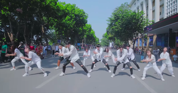 Rộn ràng đón idol về dự AAA 2019, fan Kpop Việt ''chơi lớn'' dance cover loạt hit của Super Junior, GOT7, TWICE, Red Velvet, ITZY... không thiếu nhóm nào