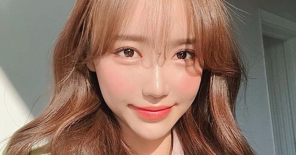 Chỉ thoa kem chống nắng thì chưa chắc da đã khỏe đẹp trẻ lâu, bạn sẽ cần thêm 2 bước skincare vào mỗi sáng